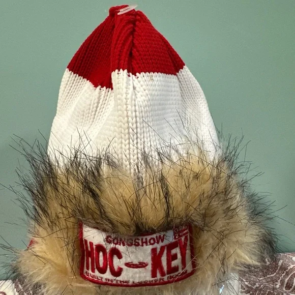Red and White unisex adult bench GONGSHOW Hockey Hat w/Faux Fur Trim - Picture 2 of 8